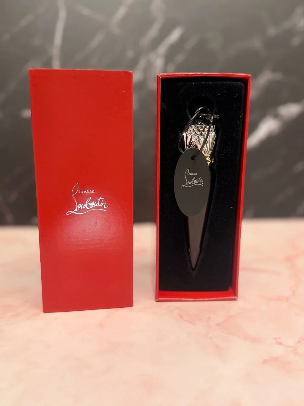 Christian Louboutin rouge RETRO BERRY